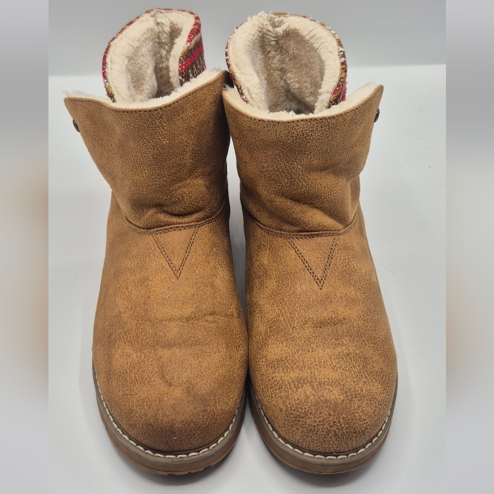 Skechers Tan Ankle Boots with Patterned Lining